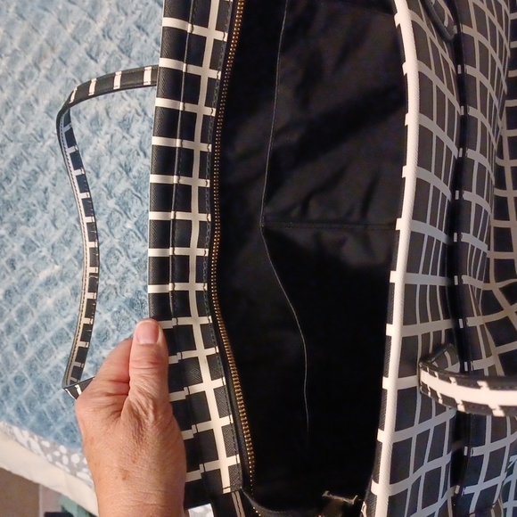 Kate Spade XL Dally Laurel Black & Cream Checked Zippered Travel Overnight Bag - Picture 11 of 14